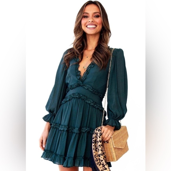 VETOZZA,OPEN BACK DRESS, Emerald Green Ruffled, Completely Lined,GORGEOUS, L - Picture 8 of 16